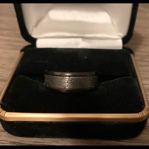 Men’s Wedding Ring
